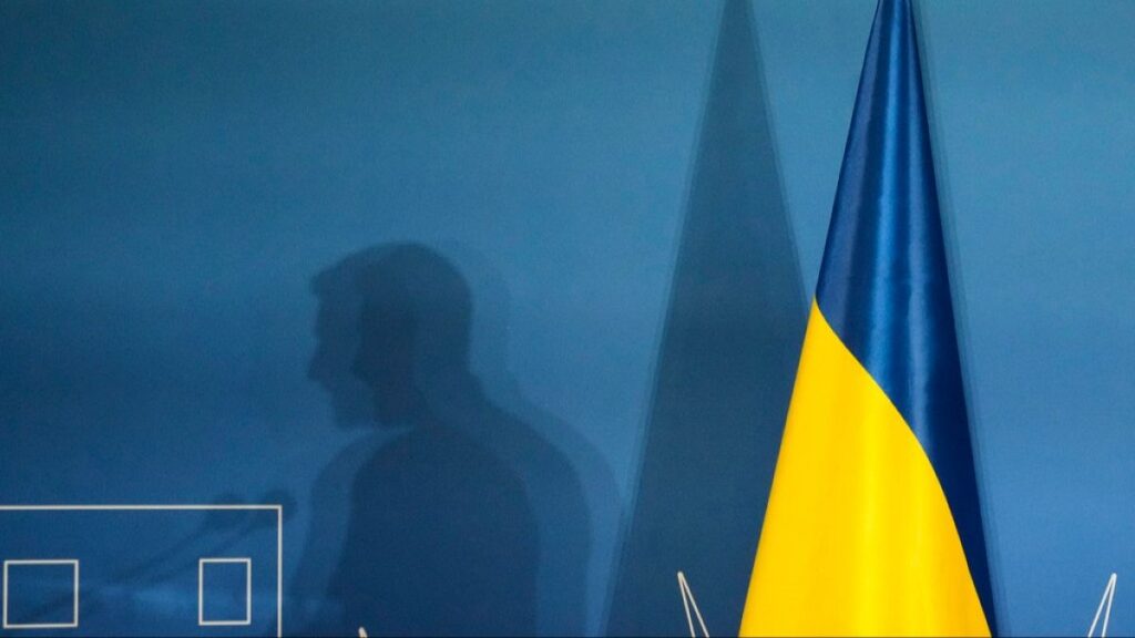 zelenskyy’s-toughest-battle:-people-of-ukraine-protest-over-anti-corruption-crackdown