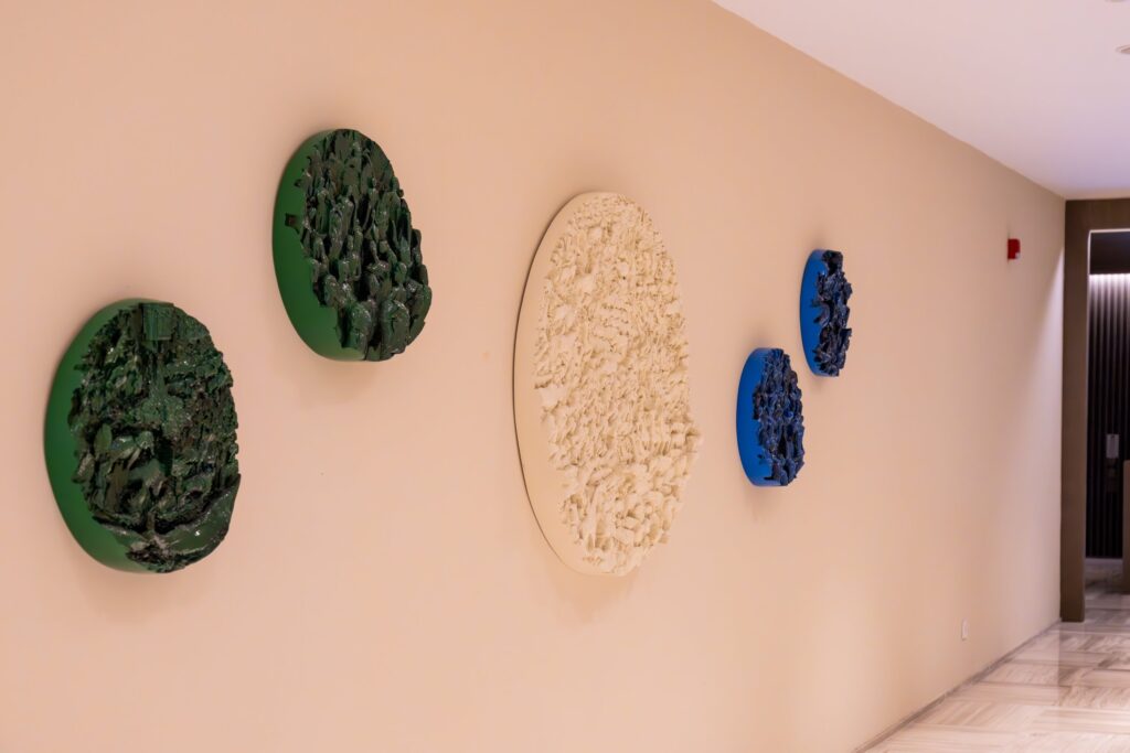 beyond-beach:-emin-mete-erdogan’s-‘4-billion-ad’-captivates-bodrum